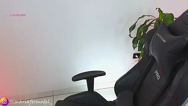 Snapshot of Mariafer05 chatting on 6, 3, 2025 Mariafer05 online show from 6, 3, 2025