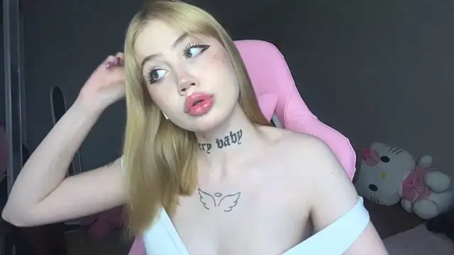 Snapshot of hanna_cry_baby chatting on 8, 3, 2025 hanna cry baby online show from 8, 3, 2025