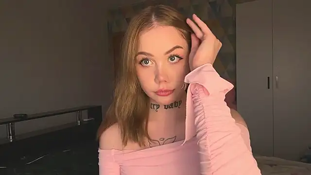 Snapshot of hanna_cry_baby chatting on 28, 9, 2025 hanna cry baby online show from 28, 9, 2025
