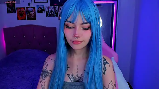 adri tom44 online show from 3, 3, 2025