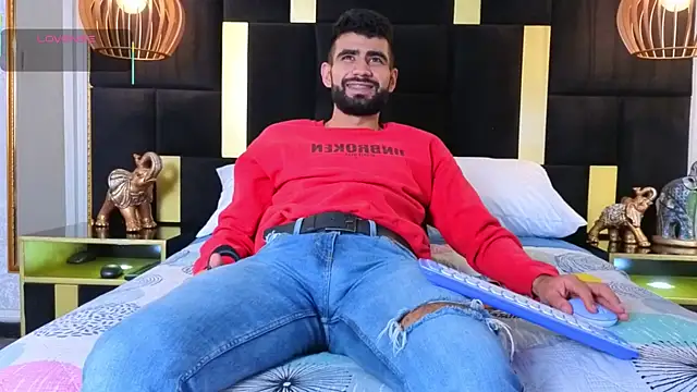 Ethan  Walker online show from 8, 10, 2025