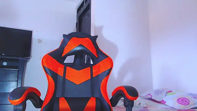 ADAM HOT online show from 18, 12, 2025