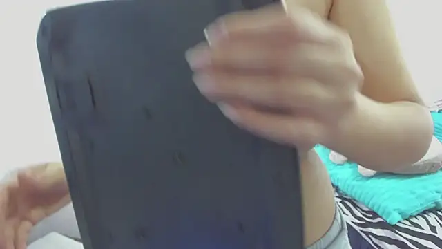 Snapshot of HARLEYNAPIER chatting on 25, 11, 2025 HARLEYNAPIER online show from 25, 11, 2025