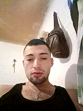 Snapshot of Suggarwhite18CM chatting on 18, 11, 2025 Suggarwhite18CM online show from 18, 11, 2025