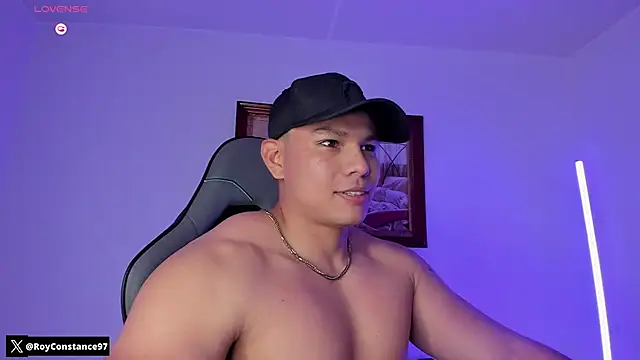 Snapshot of RoyConstance chatting on 30, 11, 2025 RoyConstance online show from 30, 11, 2025