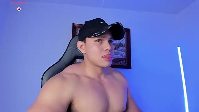 RoyConstance online show from 4, 2, 2026