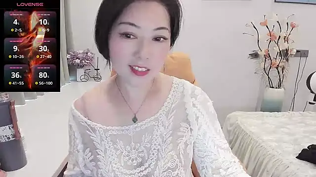 Snapshot of Crystal_Wings chatting on 13, 9, 2025 Crystal Wings online show from 13, 9, 2025