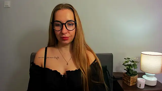 AriaDesire online show from 16, 3, 2025