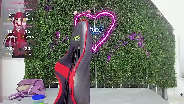 valentina 0  online show from 15, 12, 2025