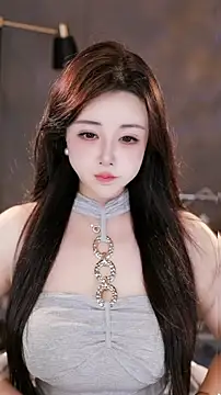 Qiaoqiao  online show from 28, 10, 2025