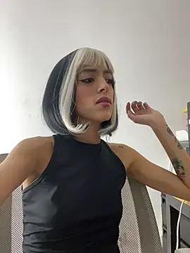 LilitRobins online show from 18, 1, 2025