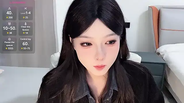 Snapshot of Q-ing chatting on 9, 1, 2025 Q-ing online show from 9, 1, 2025