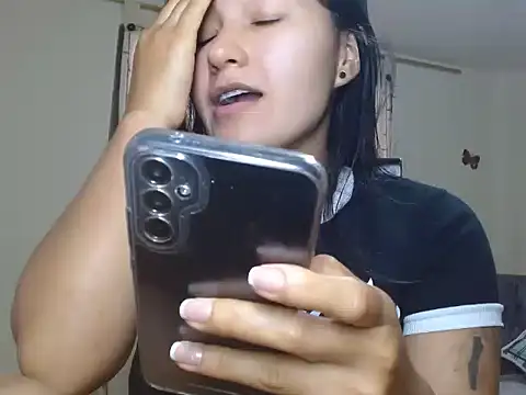 Snapshot of kazumi6 chatting on 15, 12, 2025 kazumi6 online show from 15, 12, 2025