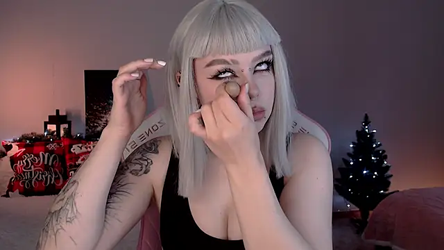 Snapshot of meowceline chatting on 24, 11, 2025 meowceline online show from 24, 11, 2025