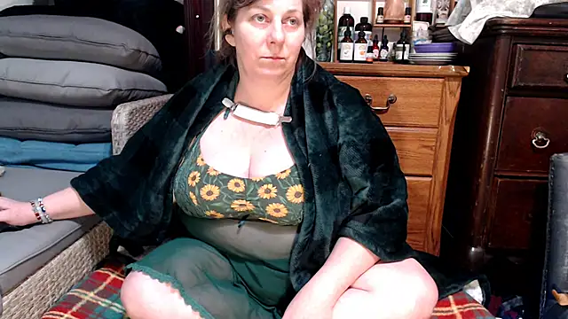 ladyscarlotta online show from 27, 2, 2025