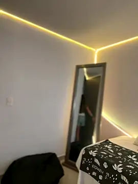 AmmyCollinsW online show from 18, 12, 2025