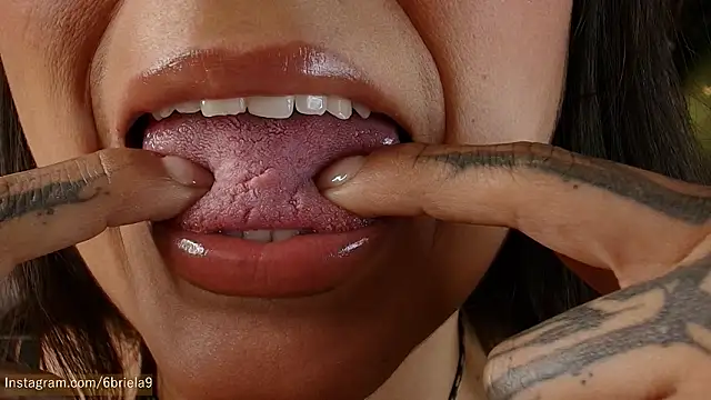 6Briela9  online show from 7, 3, 2026