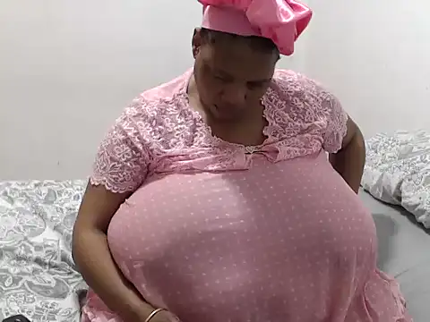 Snapshot of Bustyslave48 chatting on 1, 7, 2026 Bustyslave48 online show from 1, 7, 2026