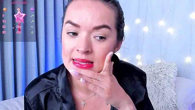 Snapshot of lennabell chatting on 11, 2, 2025 lennabell online show from 11, 2, 2025