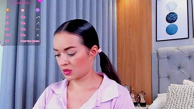 Snapshot of lennabell chatting on 5, 11, 2025 lennabell online show from 5, 11, 2025