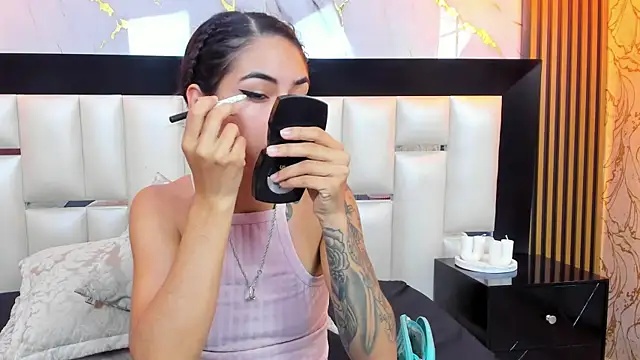 Snapshot of NicoleEsposito chatting on 15, 1, 2026 NicoleEsposito online show from 15, 1, 2026