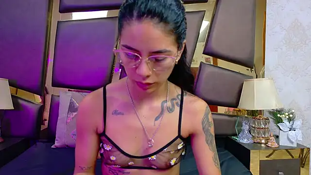 Snapshot of NicoleEsposito chatting on 20, 2, 2026 NicoleEsposito online show from 20, 2, 2026