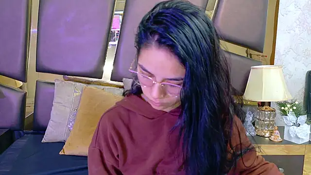 Snapshot of NicoleEsposito chatting on 21, 2, 2026 NicoleEsposito online show from 21, 2, 2026