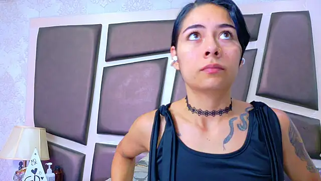 NicoleEsposito online show from 15, 5, 2026
