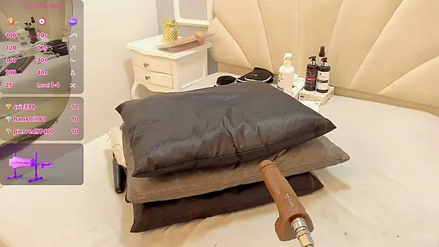 Snapshot of Maddyjohnsonn chatting on 15, 12, 2024 Maddyjohnsonn online show from 15, 12, 2024