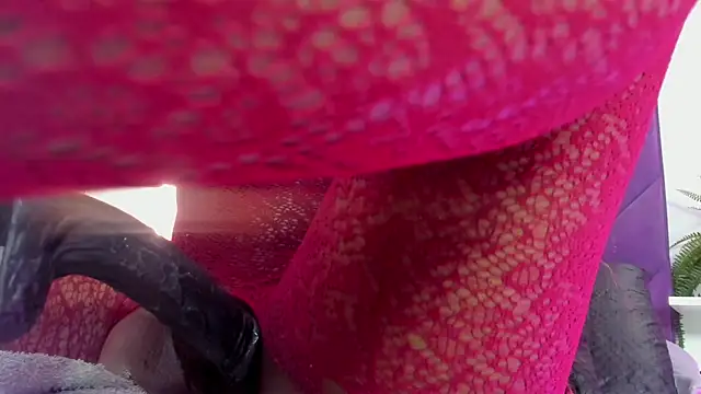 Snapshot of Maddyjohnsonn chatting on 5, 2, 2026 Maddyjohnsonn online show from 5, 2, 2026