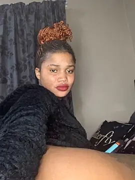 Snapshot of cardibabe chatting on 6, 10, 2025 cardibabe online show from 6, 10, 2025