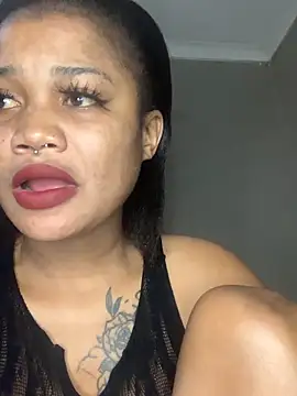 Snapshot of cardibabe chatting on 14, 10, 2025 cardibabe online show from 14, 10, 2025