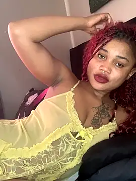 Snapshot of cardibabe chatting on 25, 10, 2025 cardibabe online show from 25, 10, 2025