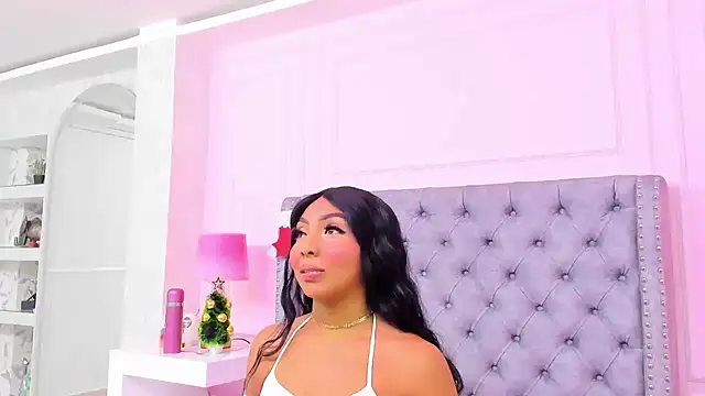 HaileeRoberts online show from 18, 11, 2025