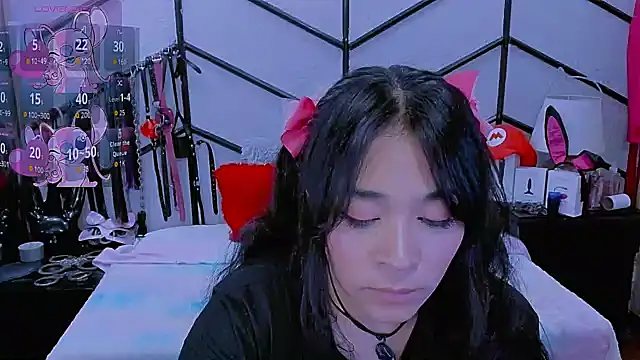 AlanaLuck online show from 15, 11, 2025