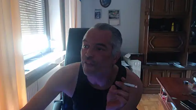 Snapshot of JohnnyD80 chatting on 15, 6, 2026 JohnnyD80 online show from 15, 6, 2026