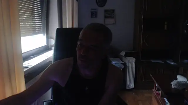 Snapshot of JohnnyD80 chatting on 17, 6, 2026 JohnnyD80 online show from 17, 6, 2026