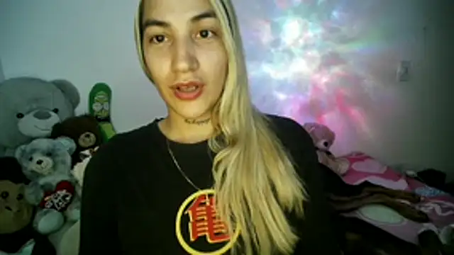 Snapshot of mandy_berrys chatting on 12, 11, 2025 mandy berrys online show from 12, 11, 2025