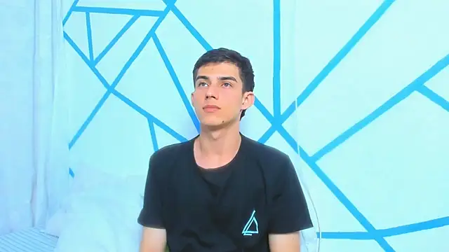 Snapshot of liam_scott77 chatting on 6, 2, 2025 liam scott77 online show from 6, 2, 2025