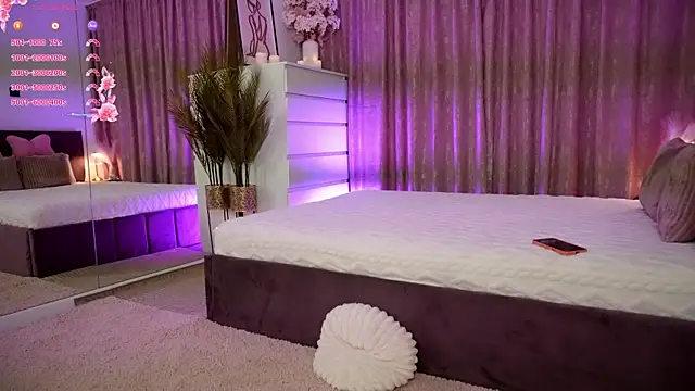 Snapshot of EmilyHudsson_1 chatting on 15, 7, 2026 EmilyHudsson 1 online show from 15, 7, 2026
