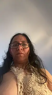 Freya Artemisa online show from 4, 1, 2025