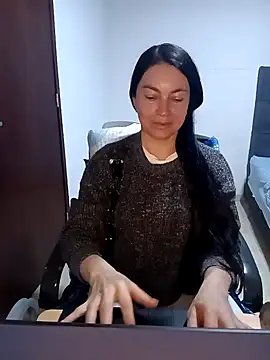 Snapshot of renata_hot1 chatting on 18, 2, 2025 renata hot1 online show from 18, 2, 2025