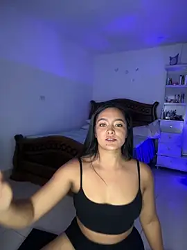 cristina1800 online show from 7, 10, 2025