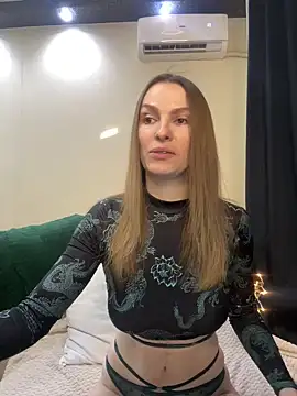 Snapshot of RachelBelI chatting on 5, 3, 2025 RachelBelI online show from 5, 3, 2025