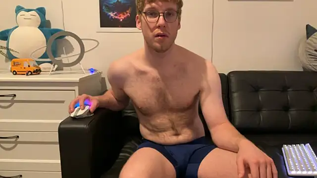 BlueEyedTallGuy94 online show from 9, 12, 2024