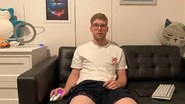 BlueEyedTallGuy94 online show from 17, 12, 2024