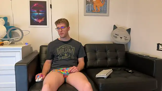 BlueEyedTallGuy94 online show from 22, 12, 2024