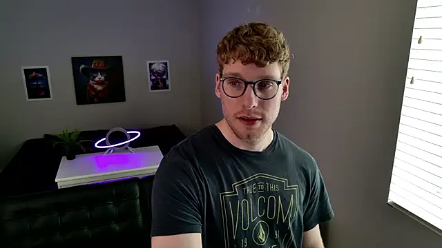 BlueEyedTallGuy94 online show from 25, 2, 2026