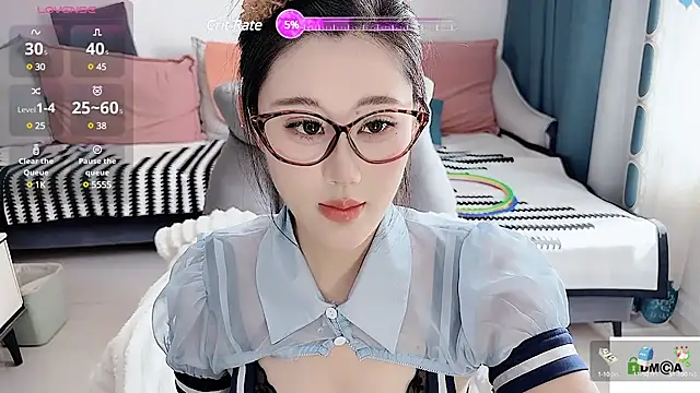 Snapshot of QQ-tutu chatting on 28, 2, 2025 QQ-tutu online show from 28, 2, 2025