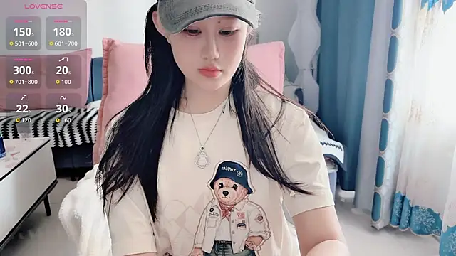 Snapshot of QQ-tutu chatting on 24, 9, 2025 QQ-tutu online show from 24, 9, 2025